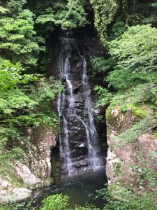 三段峡 姉妹滝の龍神様